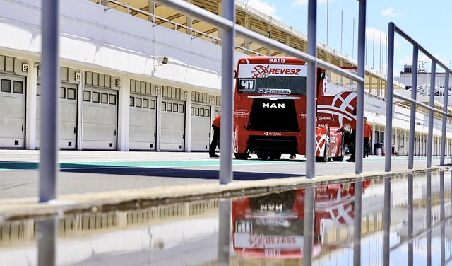 [F1]汉密尔顿冲刺赛夺冠 皮亚斯特里收获正赛杆位.